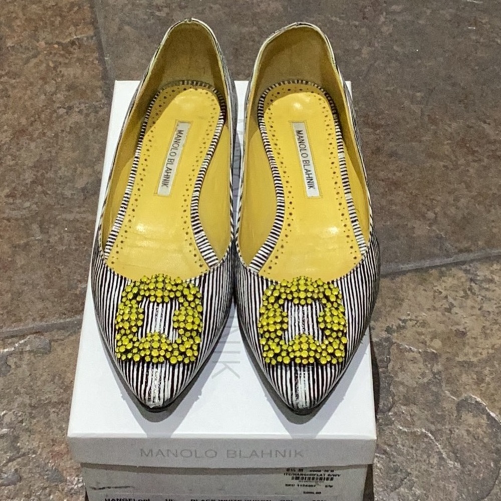 Authentic Manolo Blahnik Hangisi Flat